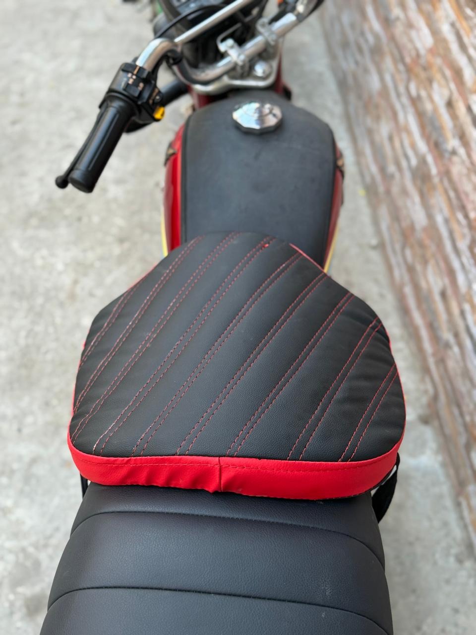 Waterproof Motorcycle Seat Cushion with Double Stitch Design